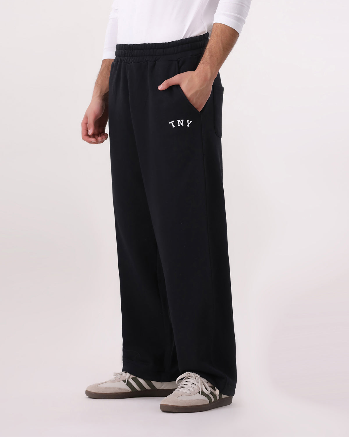 TNY Relax Fit Fleece Trouser - Black