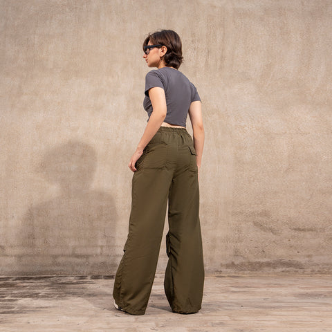 BAGGY A.F Crinkle Unisex Trouser- OLIVE